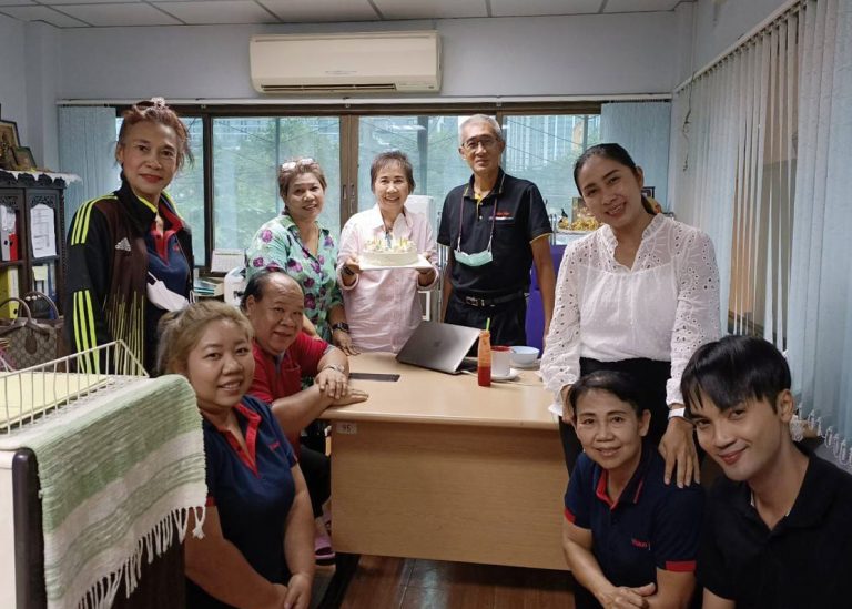 กิจกรรมสุขสันต์วันเกิดประจำเดือนมิถุนายน ของพวกเราชาว VN
