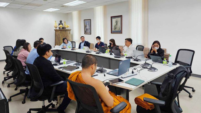 ประชุมแนวทางการพัฒนาระบบ e-Finance via Mobile Application ณ มหาวิทยาลัยมหามกุฏราชวิทยาลัย
