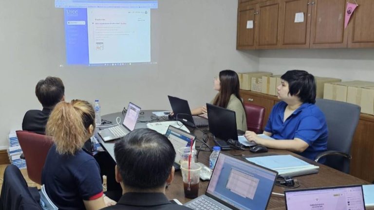 ประชุม Kick Off โครงการปรับปรุงระบบทะเบียนและประมวลผลนักศึกษาในส่วนเว็บไซต์ ณ มหาวิทยาลัยหอการค้าไทย