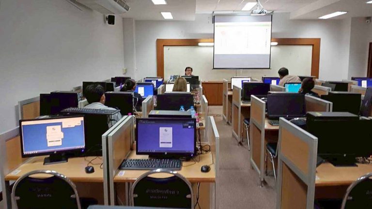 อบรมการใช้งานเครื่องลงเวลา เพื่อเชื่อมโยงกับระบบบริหารงานบุคลากรของมหาวิทยาลัย ณ มหาวิทยาลัยราชภัฏเลย