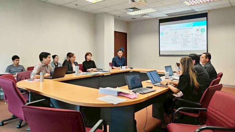 ประชุมเปิดโครงการระบบบริหารงานบุคลากรและเงินเดือน ณ มหาวิทยาลัยรังสิต