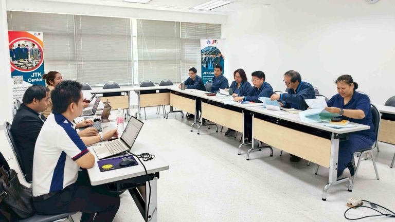 นำเสนอโครงการปรับปรุงระบบ พร้อมประชุมรายงานผลการดำเนินงานตามรอบระยะเวลาบำรุงรักษา โปรแกรมระบบบริการการศึกษาร่วมกับสถาบันเทคโนโลยีไทย-ญี่ปุ่น